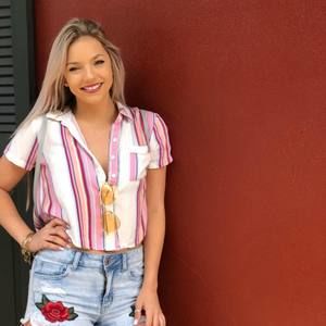 Meet your Posher, Monique